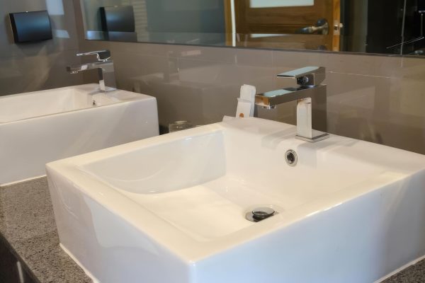 Sanitärinstallation Düren - Klempner in Düren - Klempnerarbeiten - Sanitärinstallation - Rohrreinigung - Abflussreinigung - Klempnerbetrieb (1)